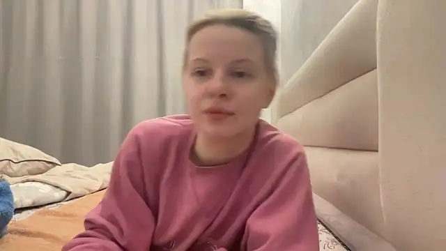 wrenlie online show from March 13, 12:12 am