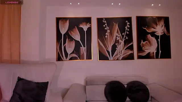 KatieStonne online show from February 13, 11:23 am