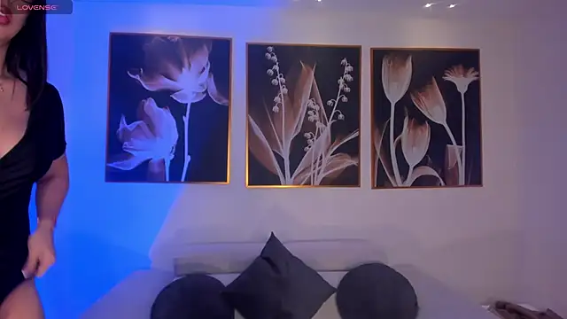 KatieStonne online show from January 17, 11:18 am