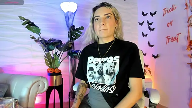 mariablonde  online show from October 20, 9:29 pm