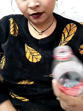 Indian-Nazia online show from November 10, 8:59 pm