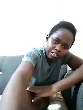 Sweetcecie01 online show from September 21, 10:08 pm