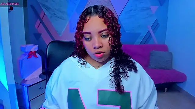 AngelaCoffee online show from October 26, 3:46 am