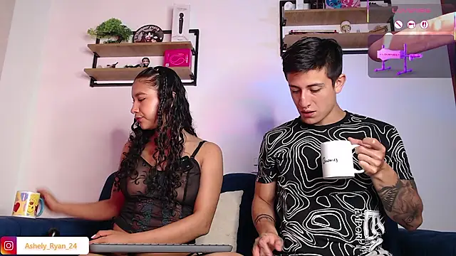 ashely ryan24 online show from March 29, 12:09 am