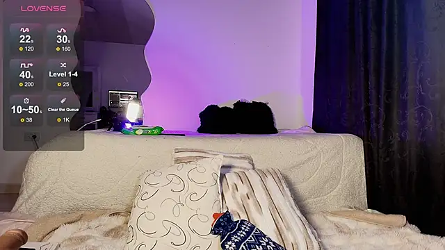 Madeline Dreams online show from September 17, 9:29 am