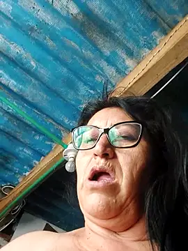 clarita 01 online show from April 15, 7:58 pm