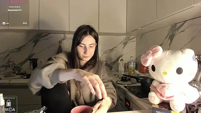 Ayesha Thebestt online show from February 1, 7:01 pm