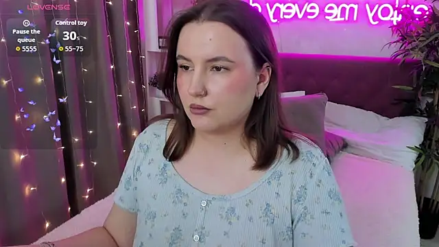 FeralPeach online show from February 22, 7:20 am