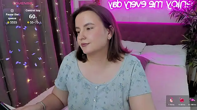 FeralPeach online show from October 30, 6:49 am