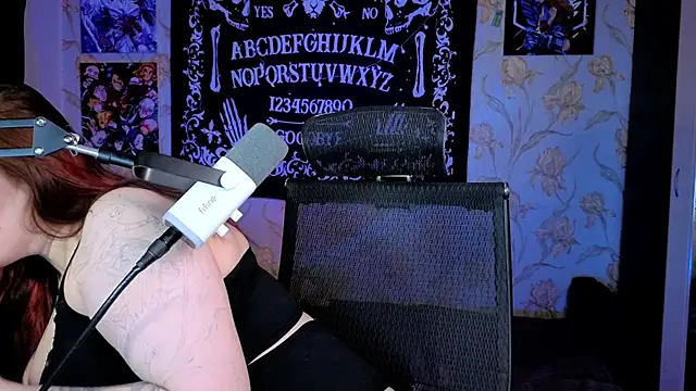 Kimpossible1 online show from January 11, 12:59 am