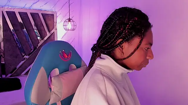 Queen perla  online show from September 24, 12:26 pm