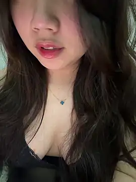 Hotellinh12 online show from May 5, 3:59 pm