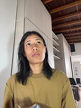 Valentinabaker online show from July 24, 2:48 pm