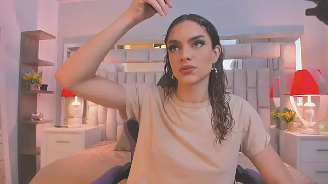 mariiahneedles online show from February 17, 10:53 pm