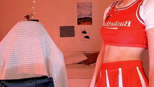 Britney Ross online show from November 16, 4:36 am