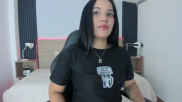 Chiqui milk  online show from October 14, 7:16 pm