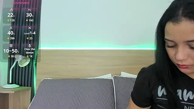 Chiqui milk  online show from September 25, 7:45 pm