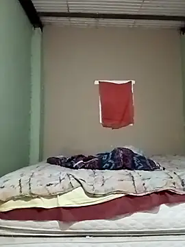 Michellluxo online show from March 28, 9:46 pm