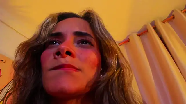 SkiinnyAna online show from October 19, 8:00 pm