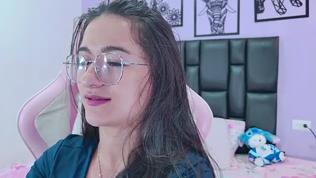 im-eliza online show from April 2, 4:37 pm