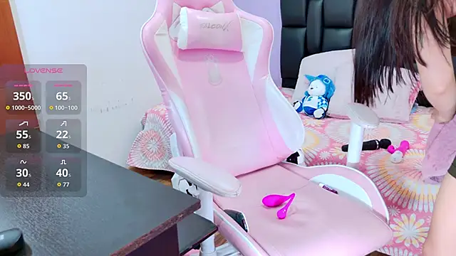 im-eliza online show from September 19, 7:02 pm