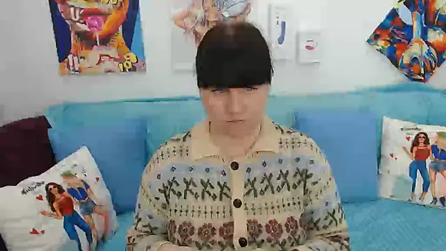 Sexy MALIKKA online show from April 11, 7:45 am