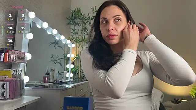 NattyFierros online show from March 22, 7:25 am