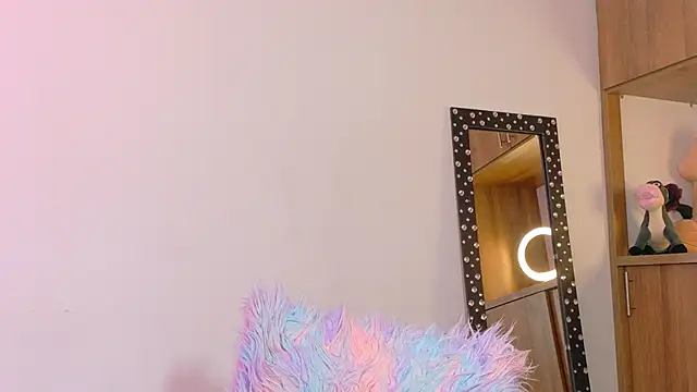 im anna  online show from November 20, 3:57 pm