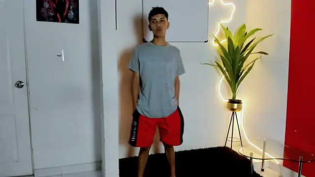 oversizedxguys online show from April 12, 1:19 am