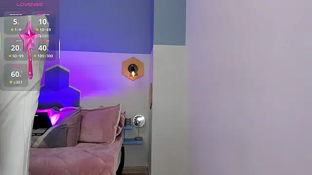 Chloe fischer  online show from September 11, 2:28 pm