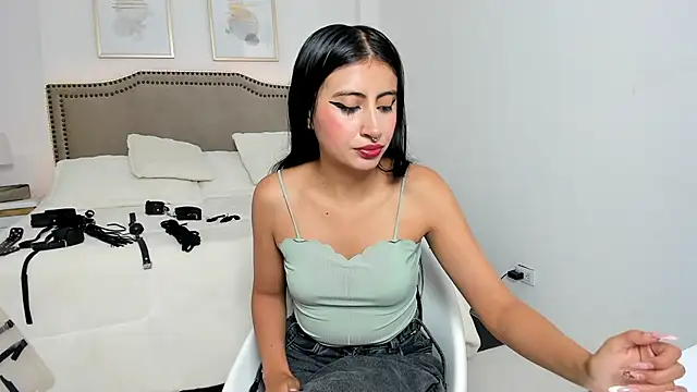 RACHEL EV online show from February 19, 7:08 am