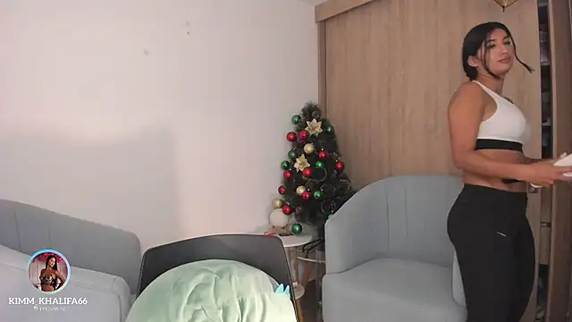 Kimm khalifa online show from December 16, 10:26 pm