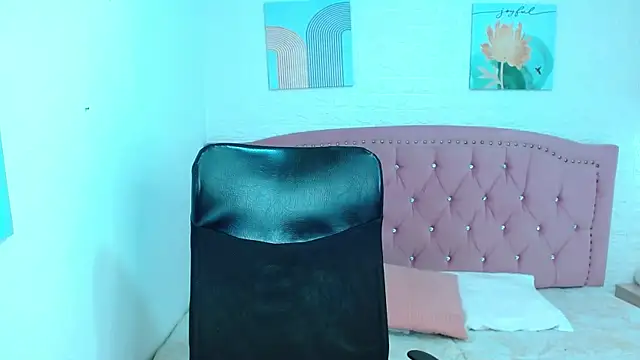 Celesteevanss  online show from October 1, 7:52 pm