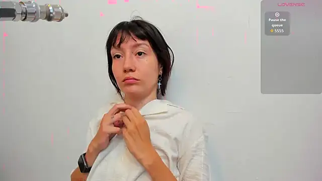 lizzy davis 1 online show from October 15, 12:30 pm