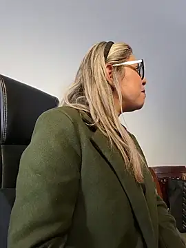 Cata Office-12 online show from November 12, 9:13 pm