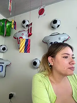valery mora online show from June 13, 6:27 pm