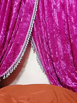 LoNa-daloua online show from March 24, 6:24 pm