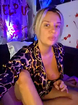 SpicyVicky online show from October 19, 5:20 am