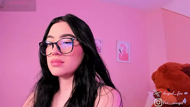 angeel fox online show from April 7, 2:35 am