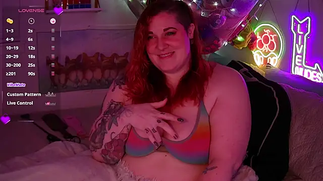 opalreigning online show from March 4, 10:22 am