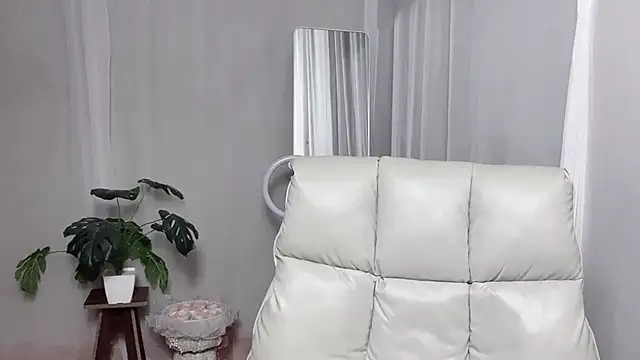  minji bae online show from October 11, 2:42 pm