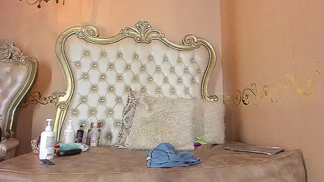 Celeste Baker  online show from March 6, 12:22 pm