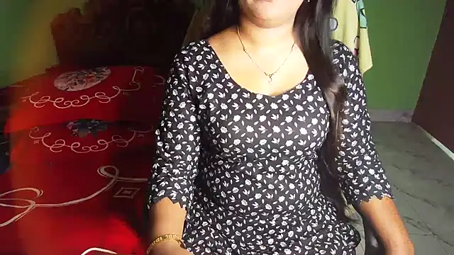 BengaliQueenStar online show from March 28, 6:51 pm