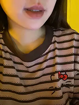 minmin2kk5 online show from March 22, 3:18 pm