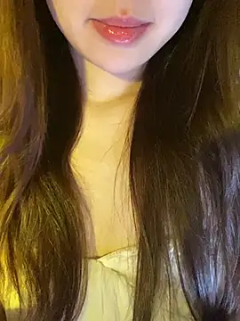 minmin2kk5 online show from May 30, 6:44 am