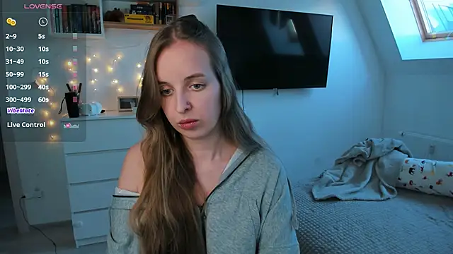 violet blue eyes online show from March 20, 3:50 pm