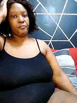 YummyChocolatexx2 online show from November 21, 6:43 pm