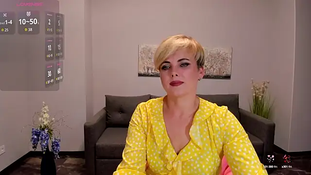 Julia Wilsone online show from September 17, 12:14 pm