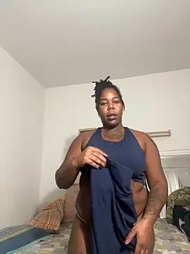 Goddess Nafeesha online show from November 6, 9:21 pm