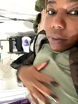 Goddess Nafeesha online show from October 23, 8:37 pm